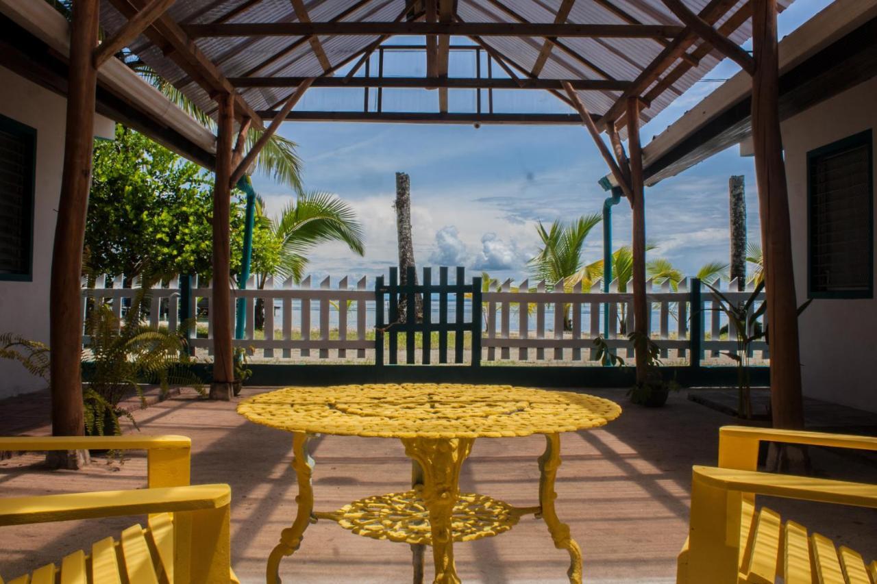 Dona Mara Gastro Hotel Bocas del Toro Exteriör bild