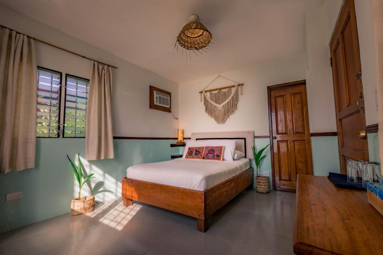 Dona Mara Gastro Hotel Bocas del Toro Exteriör bild